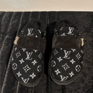 Louis Vuitton Black and White Mules